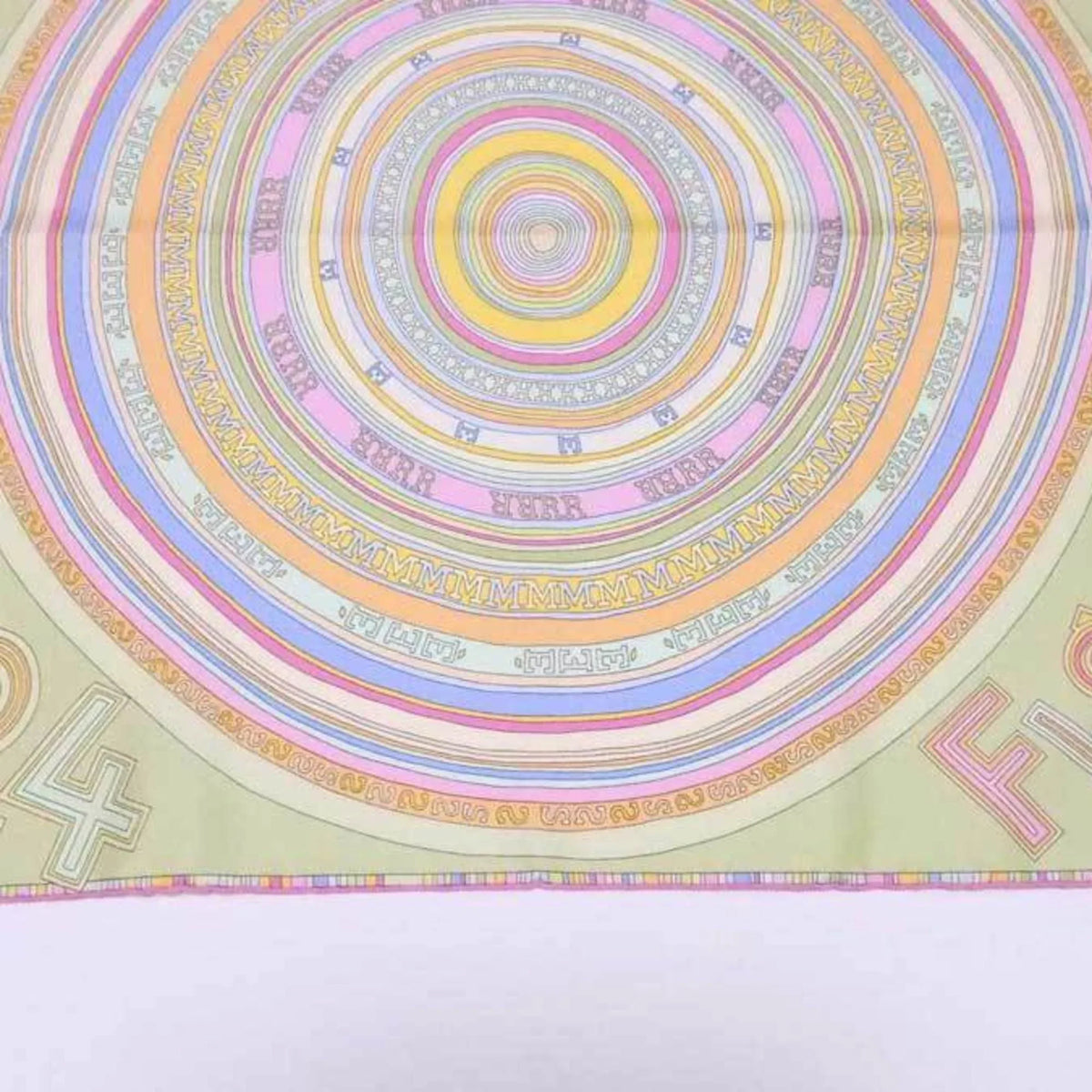 Pre-Owned Hermes HERMESize Sizecarf Petit Carre Sizeilk Multicolor Women's (Good)