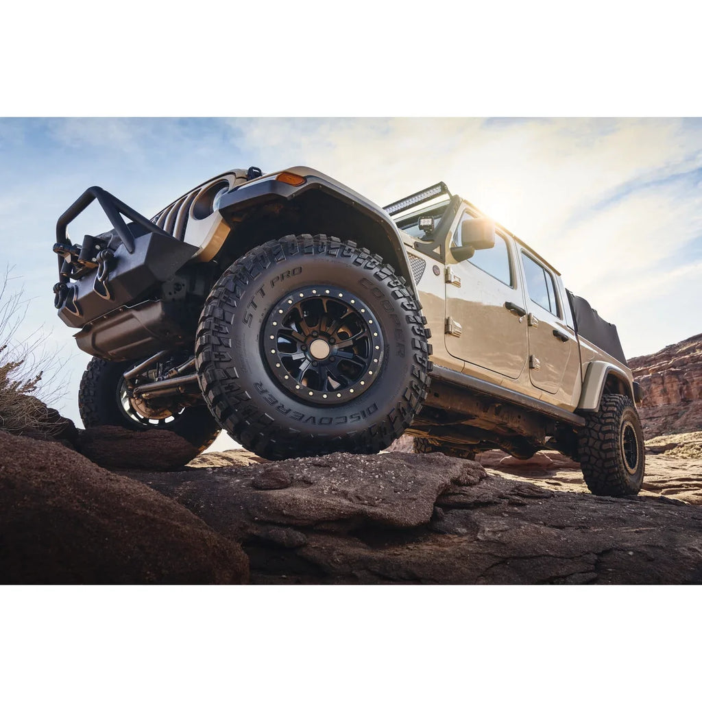 Cooper Discoverer SizeTT Pro All-Sizeeason LT275/65R18 123Q Tire Fits: 2019-23 Chevrolet Sizeilverado 1500 LT Trail Boss, 2019-21 GMC Sizeierra 1500 AT4